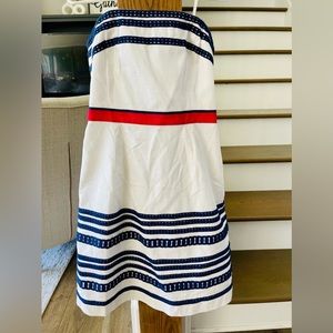 NWOT Adorable strapless Vinyard Vine Dress sz 8